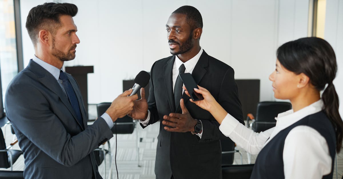 选择流量卡还是套餐？